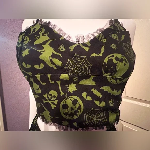 CORAMOON SZ M BLACK/GREEN GOTHIC SKULL CROP TOP & LONG SKIRT HALLOWEEN WITCHY - Picture 2 of 5